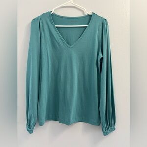 NWT LOFT Teal Long Sleeve Women’s V-Neck Top 100% cotton Size Small
